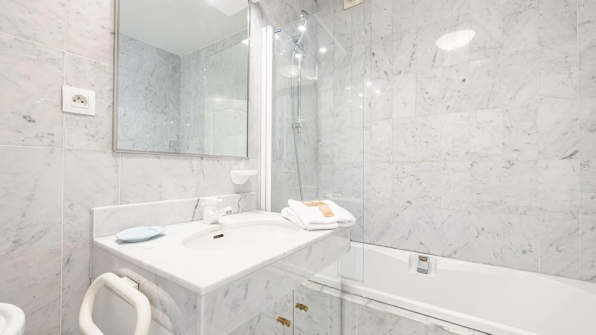 Victoria Sole & Mare - Happy Rentals Menton